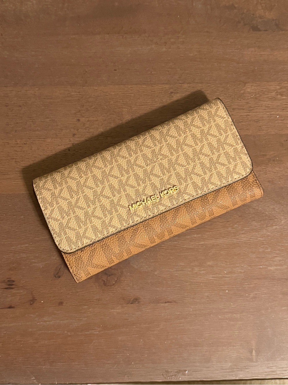 Michael Kors Jet Set Large Signature Logo Tri-Fold Wallet